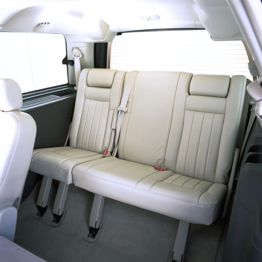  Lincoln Navigator 2003 года  (фото 7 из 59)